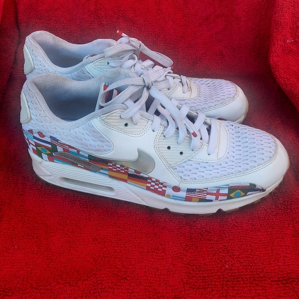 Nike men's size 9.5 - Picture 3 of 5
